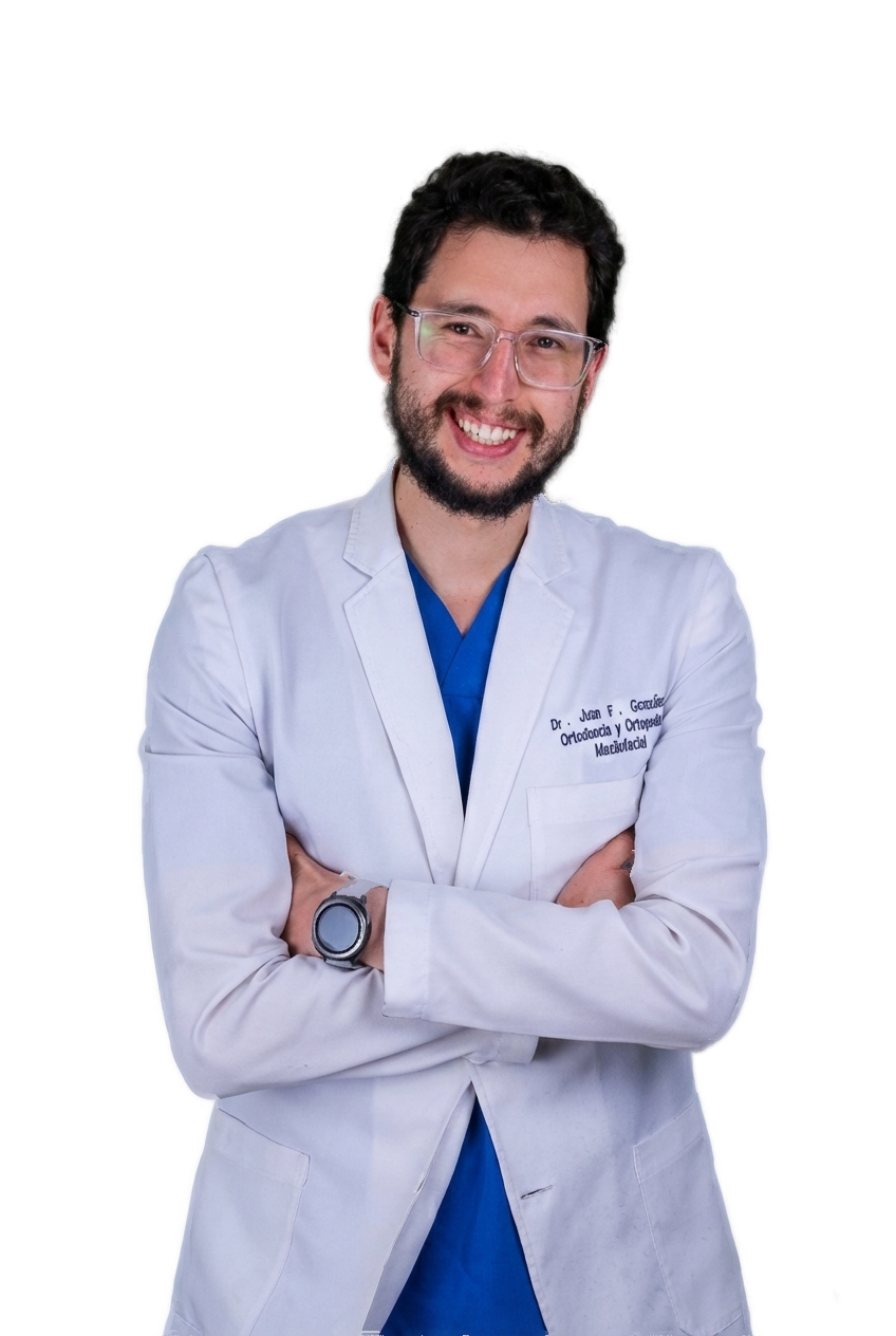 Dr. Juan González - First Fundador